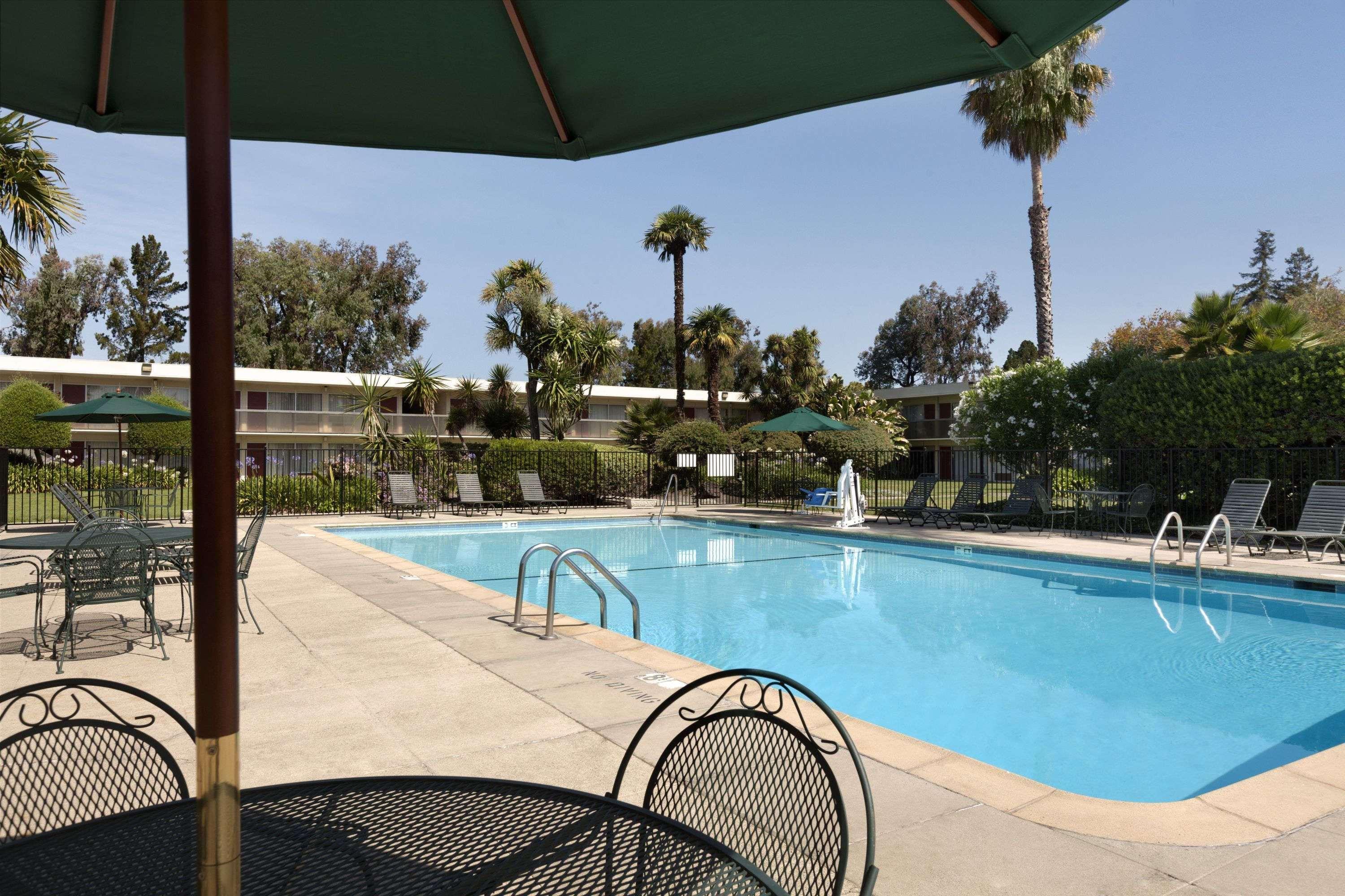 Ramada By Wyndham Sunnyvale/Silicon Valley Zewnętrze zdjęcie