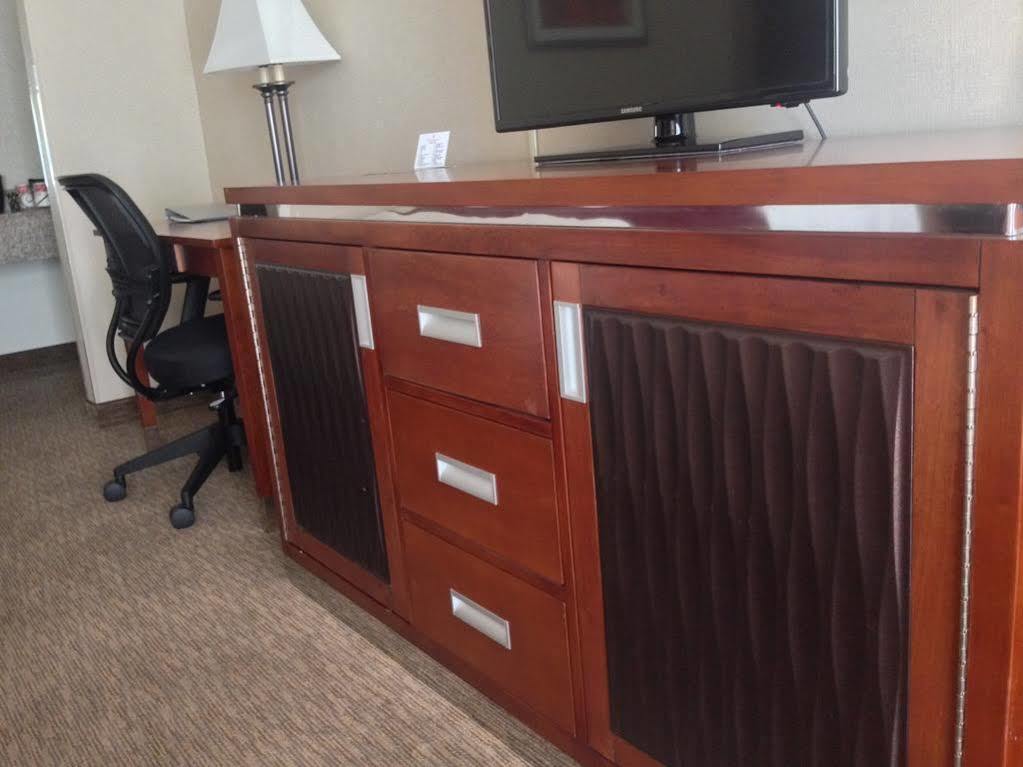Ramada By Wyndham Sunnyvale/Silicon Valley Zewnętrze zdjęcie